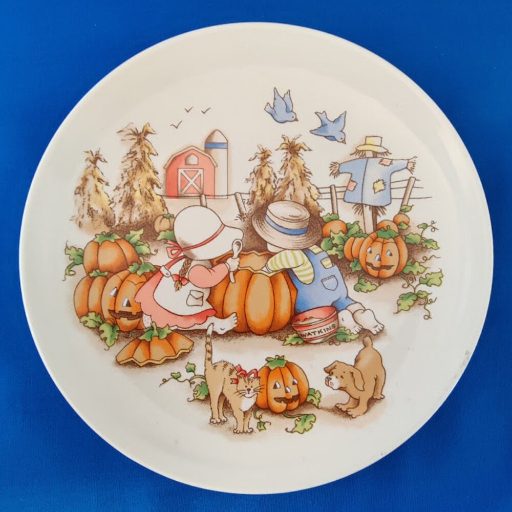 Watkins 1991 County Kids “Sharing is Fun” Plate - Pumpkin / Halloween / Fall